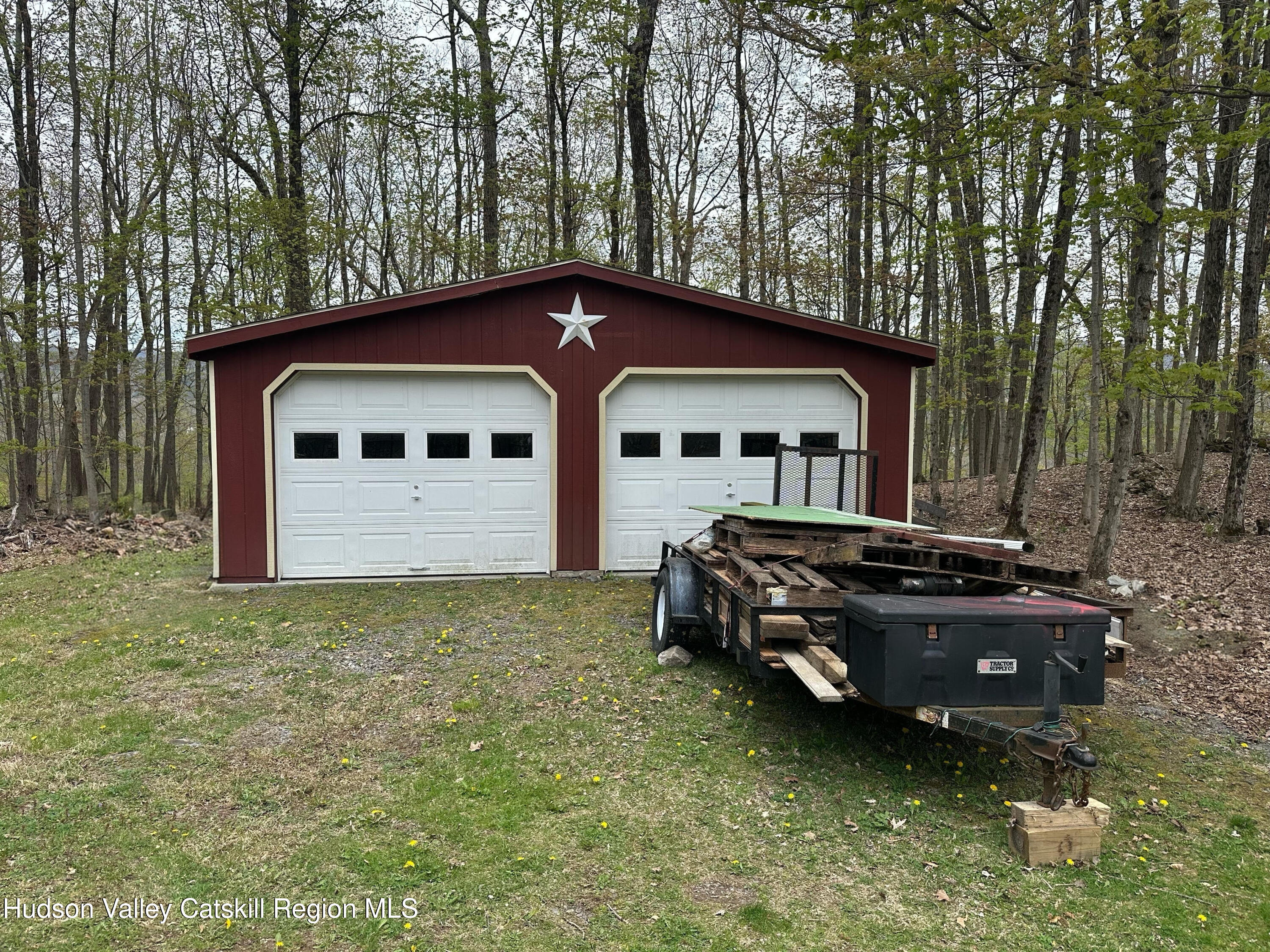 73 Birch Road, Unit LOT# 648 649 650 5 Copake, NY 12516 - Photo 18 of 22 garage
