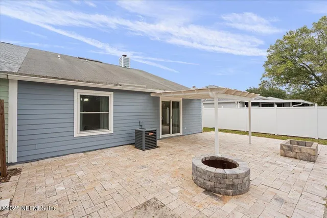 $290,000 | 4132 Stillwood Drive, Jacksonville, FL 32257