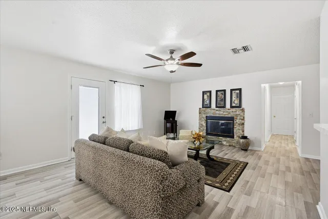 $290,000 | 4132 Stillwood Drive, Jacksonville, FL 32257