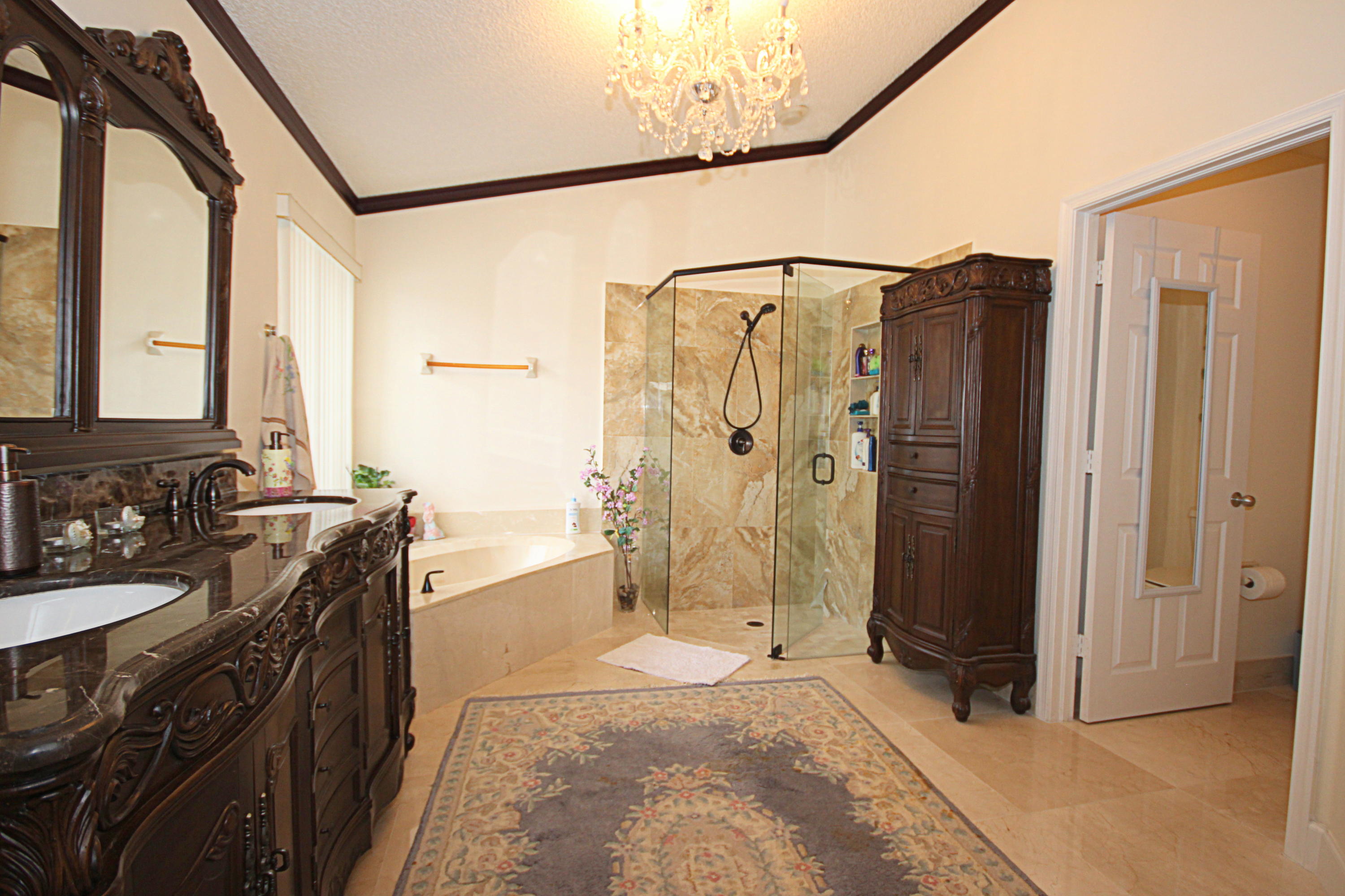 381 Cottonwood Lane Boca Raton, FL 33487 - Photo 8 of 14 381 COTTONWOOD DR 007