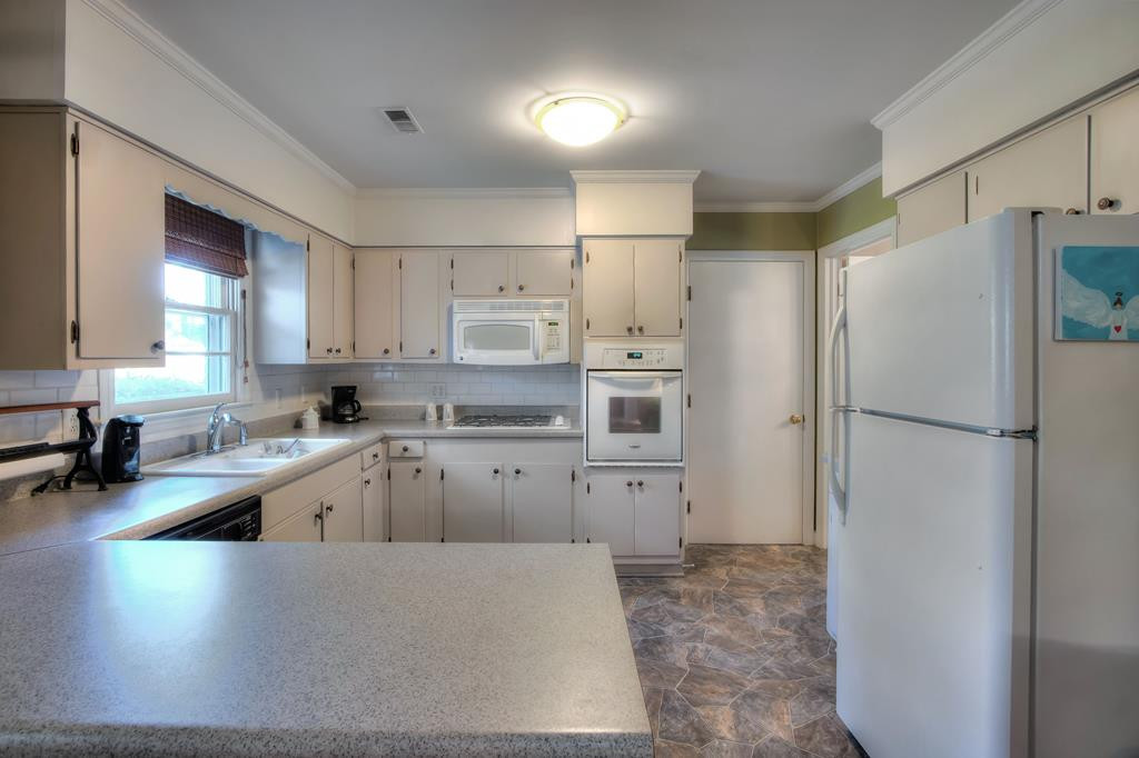 14 Parish Street Sumter, SC 29150 - Photo 12 of 30 Gallery Image 12