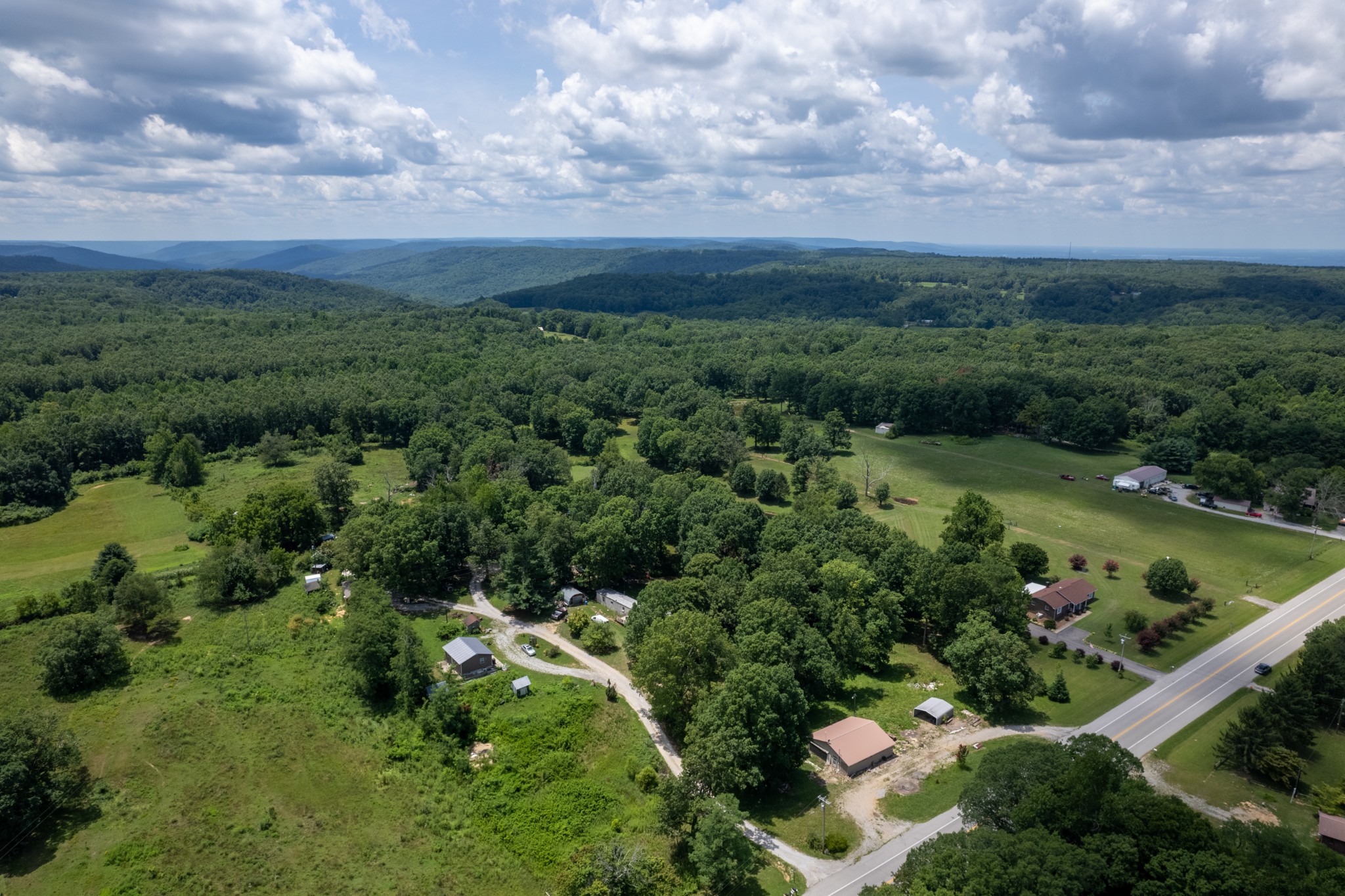 5650 Rowe Gap Road Belvidere, TN 37306 - Photo 11 of 31