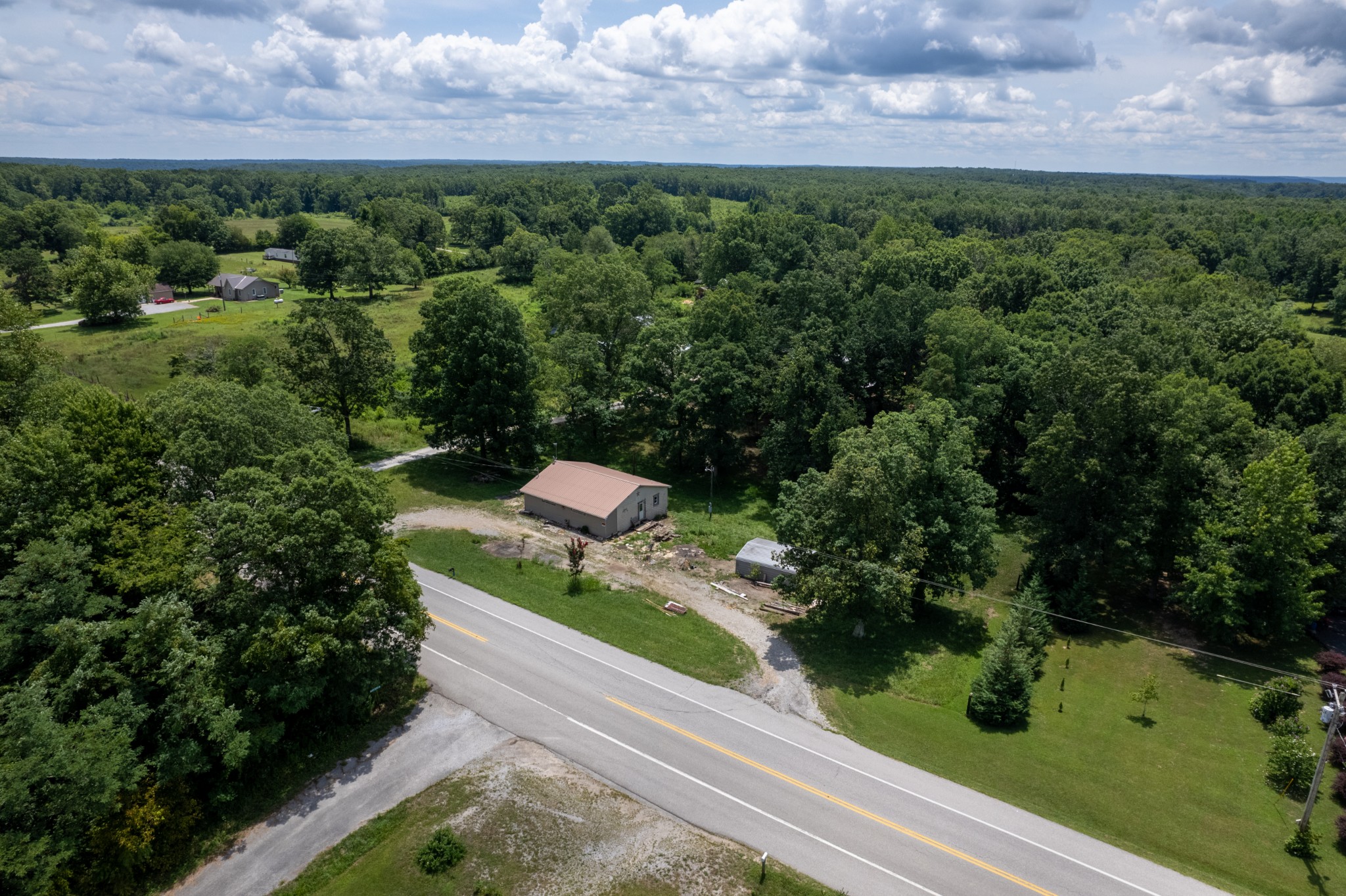5650 Rowe Gap Road Belvidere, TN 37306 - Photo 14 of 31