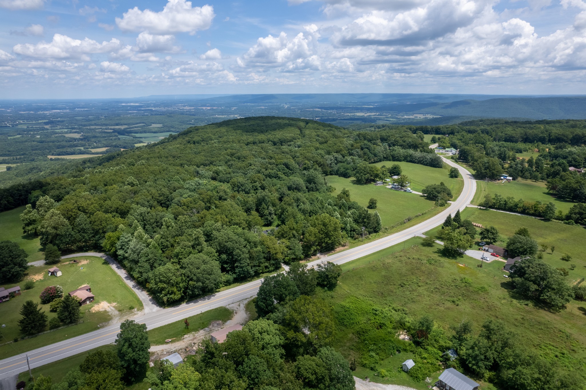 5650 Rowe Gap Road Belvidere, TN 37306 - Photo 9 of 31