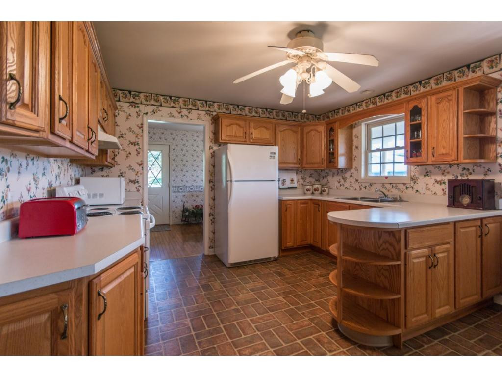 27210 Fairhaven Road Damascus, VA 24236 - Photo 14 of 27 Photo 14