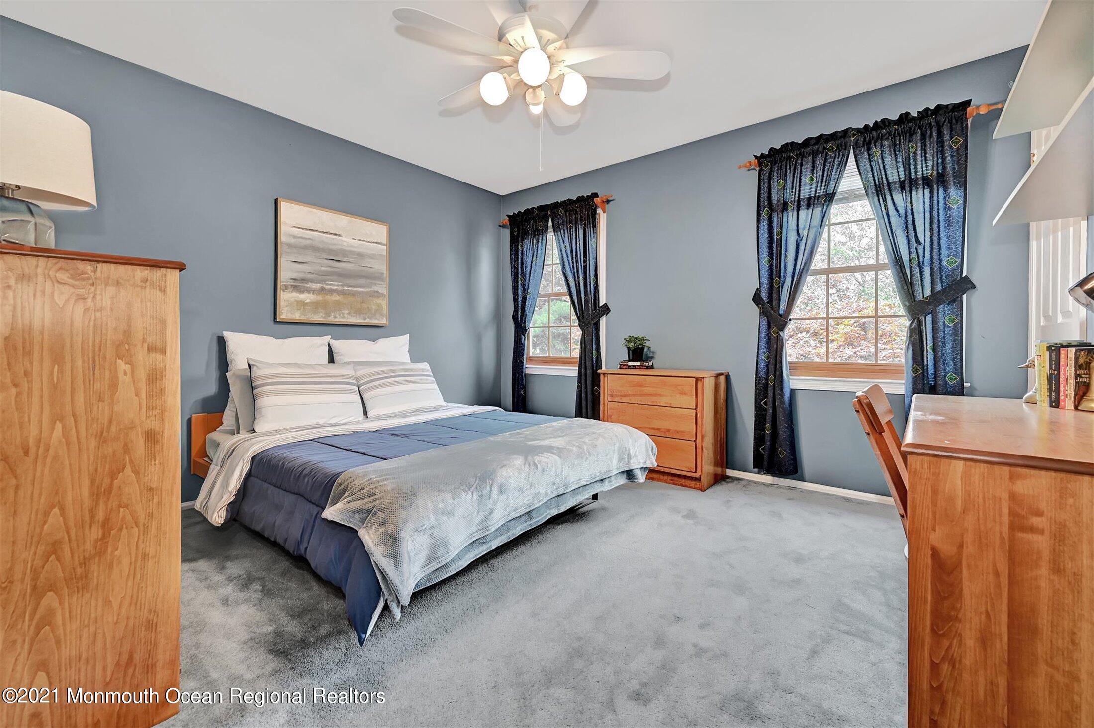 17 Regal Road Manalapan, NJ 07726 - Photo 24 of 40 26-14611877