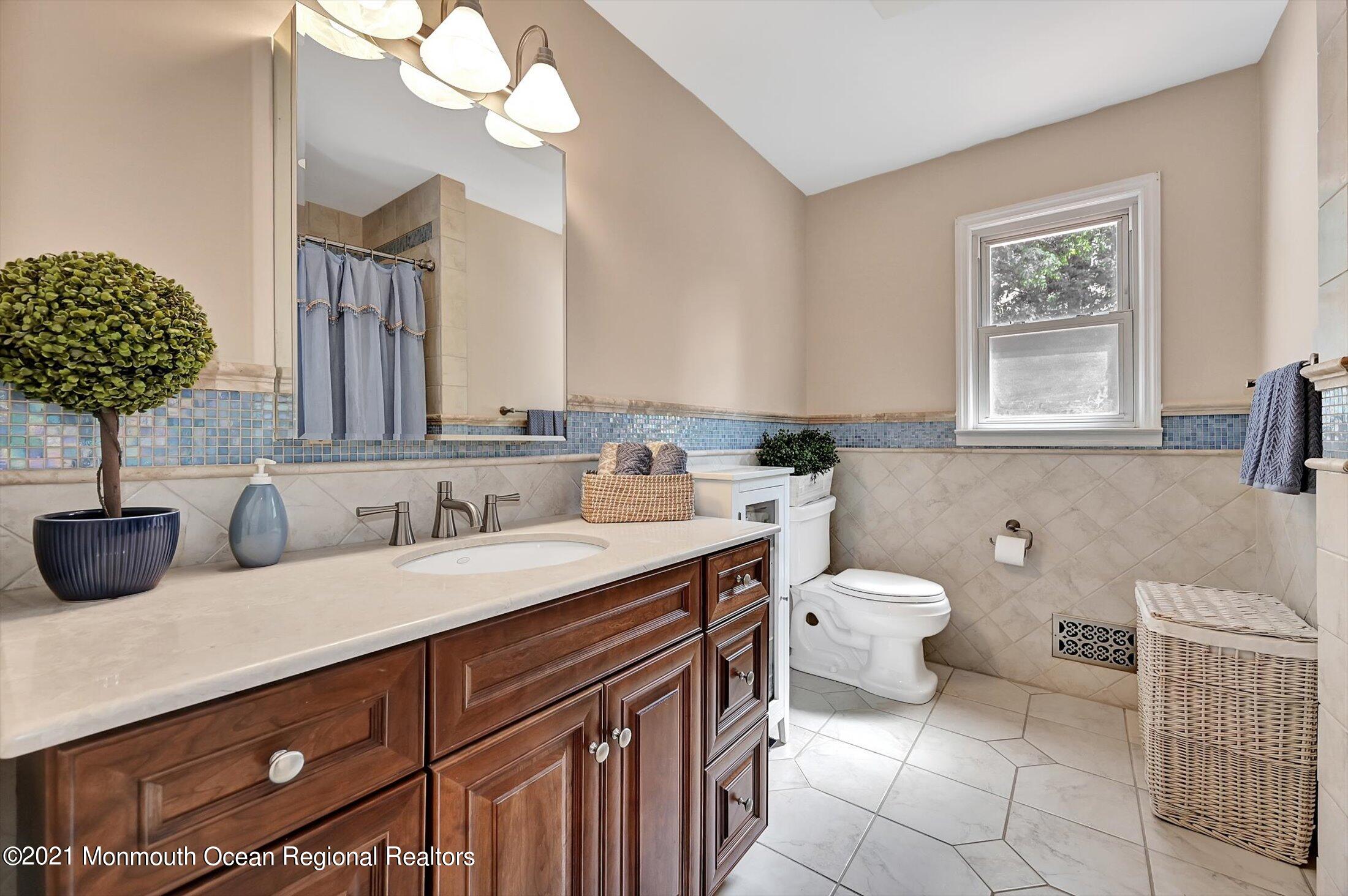 17 Regal Road Manalapan, NJ 07726 - Photo 27 of 40 29-14611881