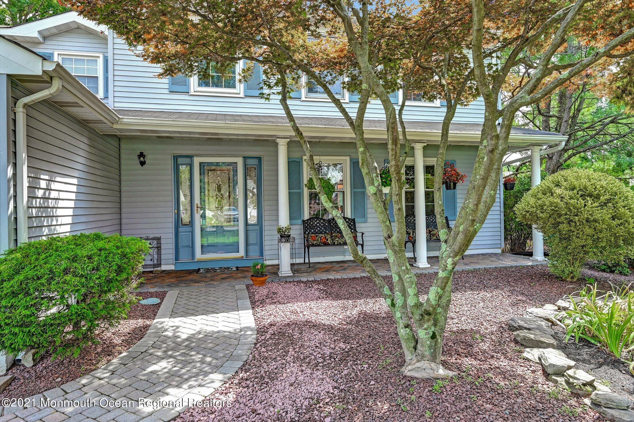 17 Regal Road Manalapan, NJ 07726 - Photo 4 of 40 04-14611839