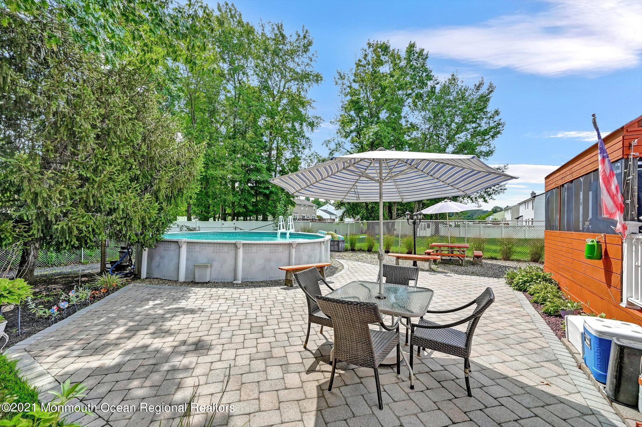 17 Regal Road Manalapan, NJ 07726 - Photo 35 of 40 39-14611785