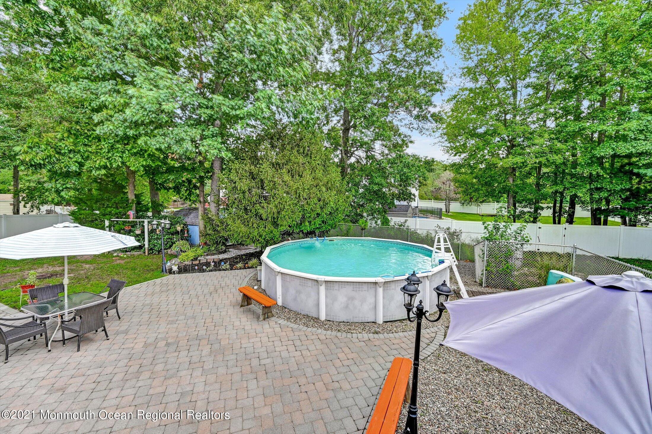 17 Regal Road Manalapan, NJ 07726 - Photo 38 of 40 42-14611810