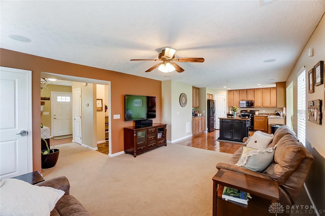 1615 South Branch Road Dayton, OH 45458 - Photo 8 of 52 Gallery Image 8