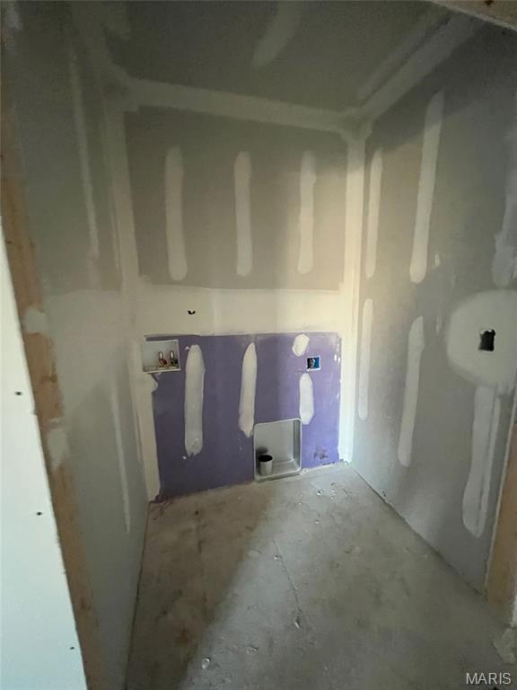 110 Lake Hollow Labadie, MO 63055 - Photo 3 of 9