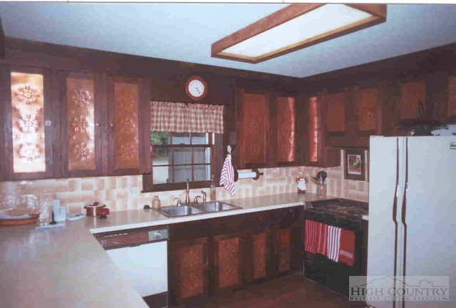 1108 Ridge Road Glade Valley, NC 28627 - Photo 4 of 7 Gallery Image 4