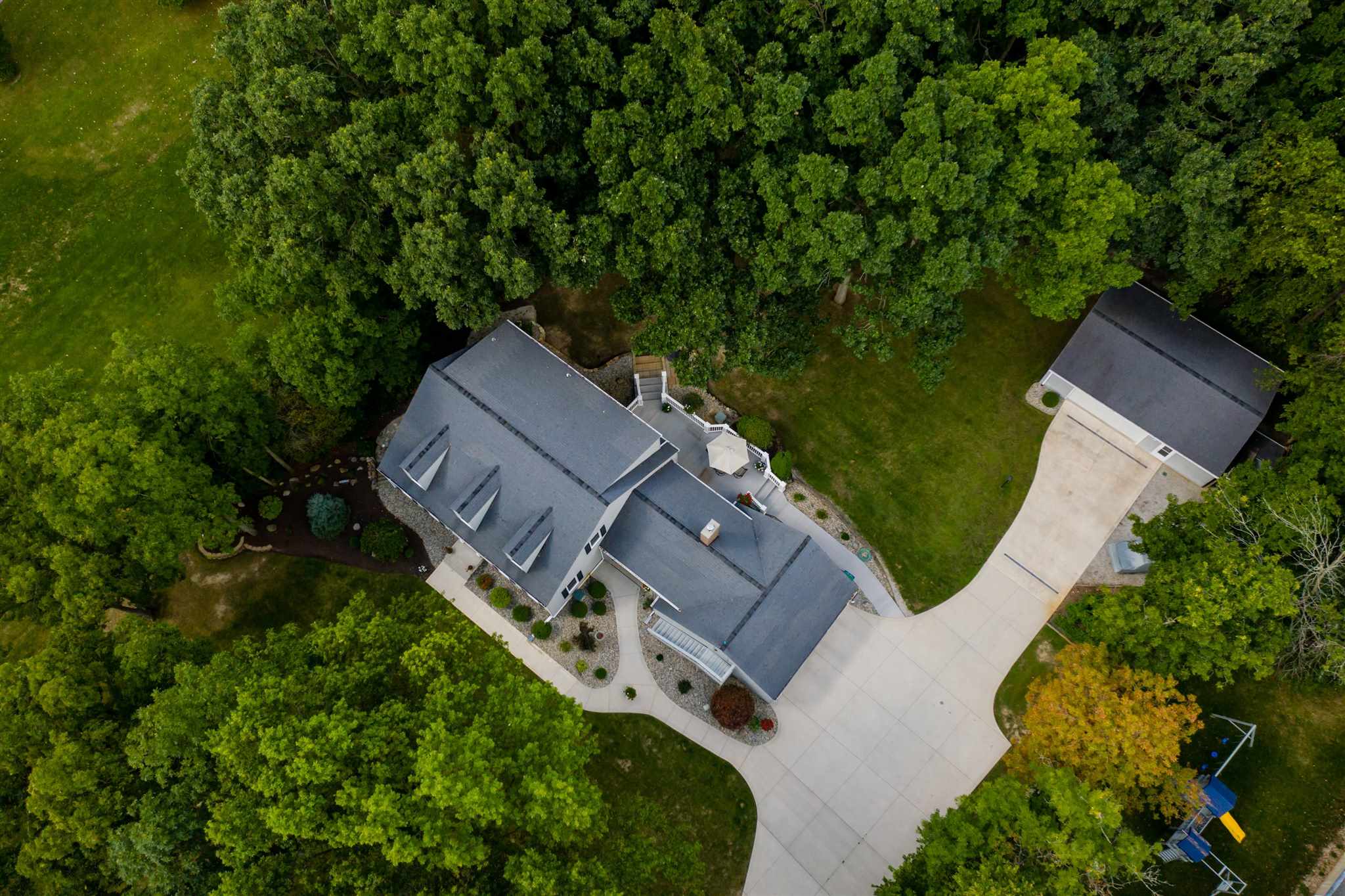 10115 Wheelock Road Fort Wayne, IN 46835 - Photo 2 of 36