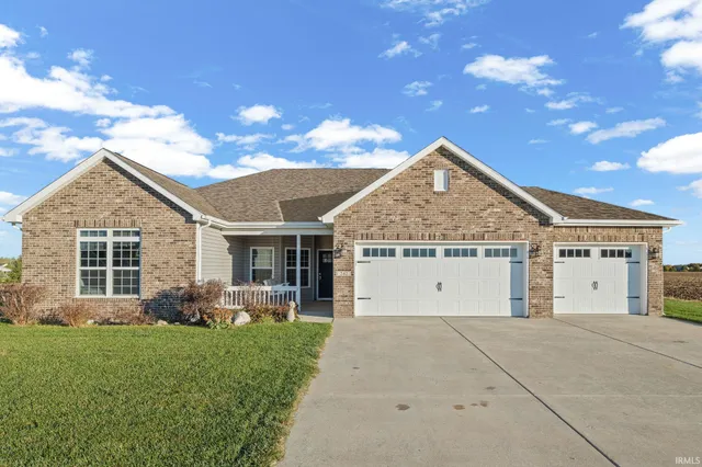 $385,000 | 242 West Big Pine Drive, West Lafayette, IN 47906