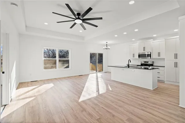 $350,000 | 1219 Paton Street, Excelsior Springs, MO 64024