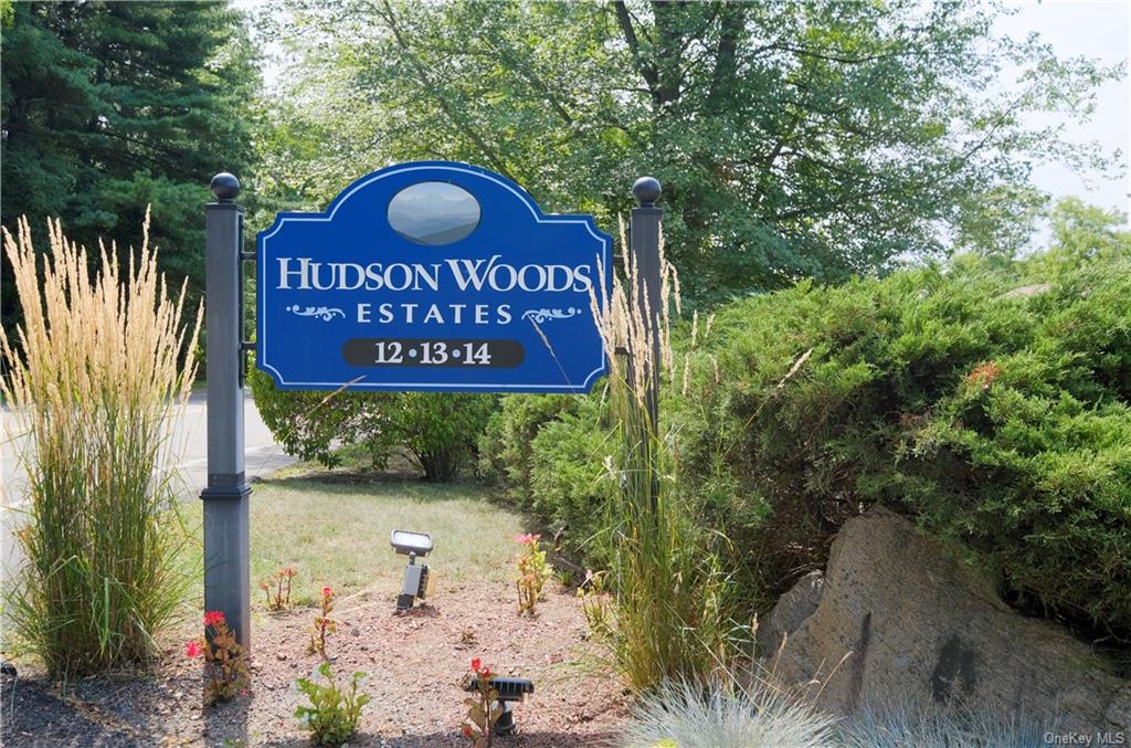 13 Scenic Drive, Unit 13D, CrotononHudson, NY 10520 Compass