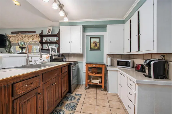 $949,000 | 33766 Forest Beach Road, Eau Claire, MI 49111