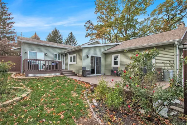 $949,000 | 33766 Forest Beach Road, Eau Claire, MI 49111