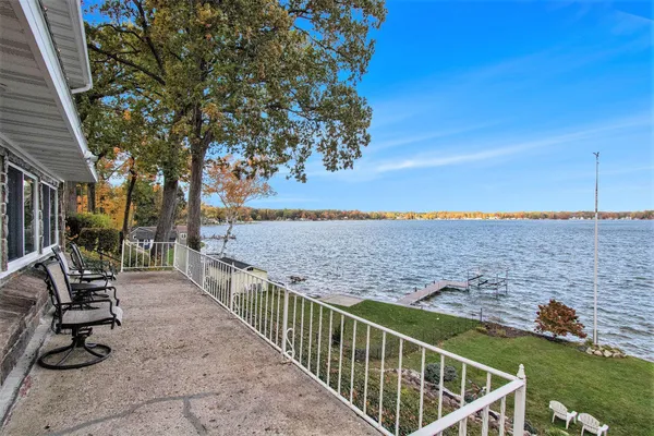 $949,000 | 33766 Forest Beach Road, Eau Claire, MI 49111