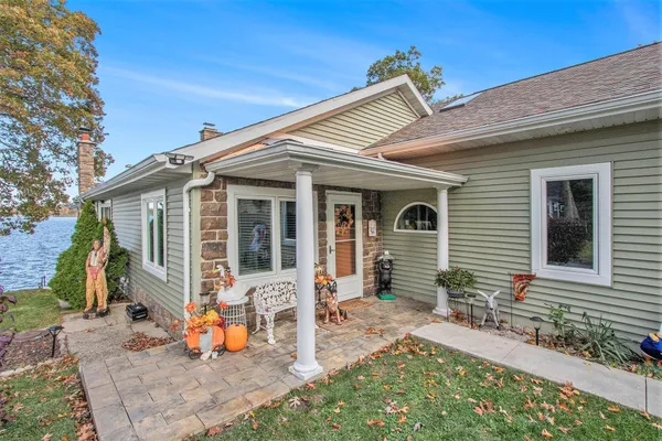 $949,000 | 33766 Forest Beach Road, Eau Claire, MI 49111