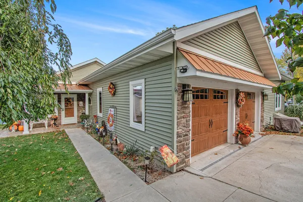 $949,000 | 33766 Forest Beach Road, Eau Claire, MI 49111