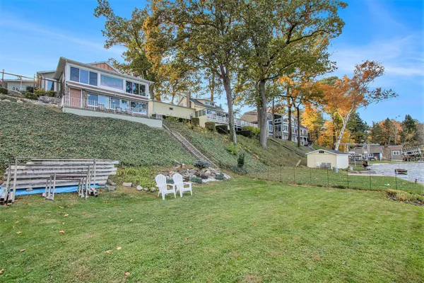 $949,000 | 33766 Forest Beach Road, Eau Claire, MI 49111
