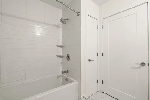 $699,000 | 250 Meridian Street, Unit 306, Boston, MA 02128