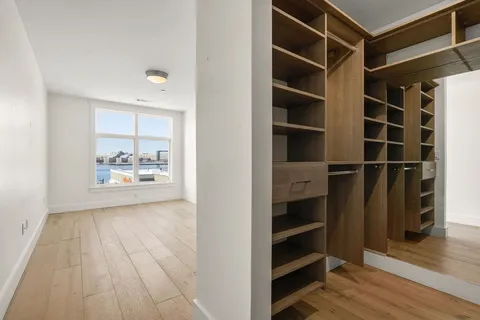 $699,000 | 250 Meridian Street, Unit 306, Boston, MA 02128