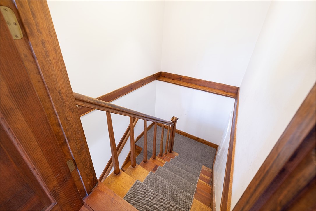 11 Port Tack Road Salem, SC 29676 - Photo 27 of 49 stairs to lower level