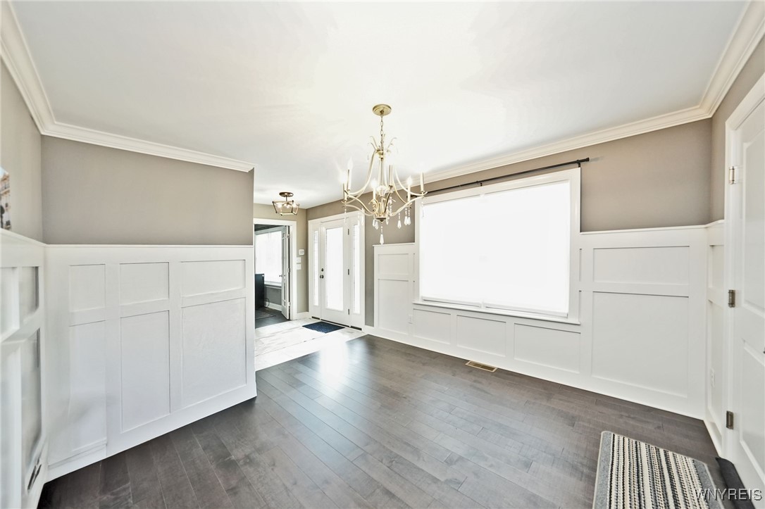 6409 Ward Road Wheatfield, NY 14132 - Photo 11 of 41