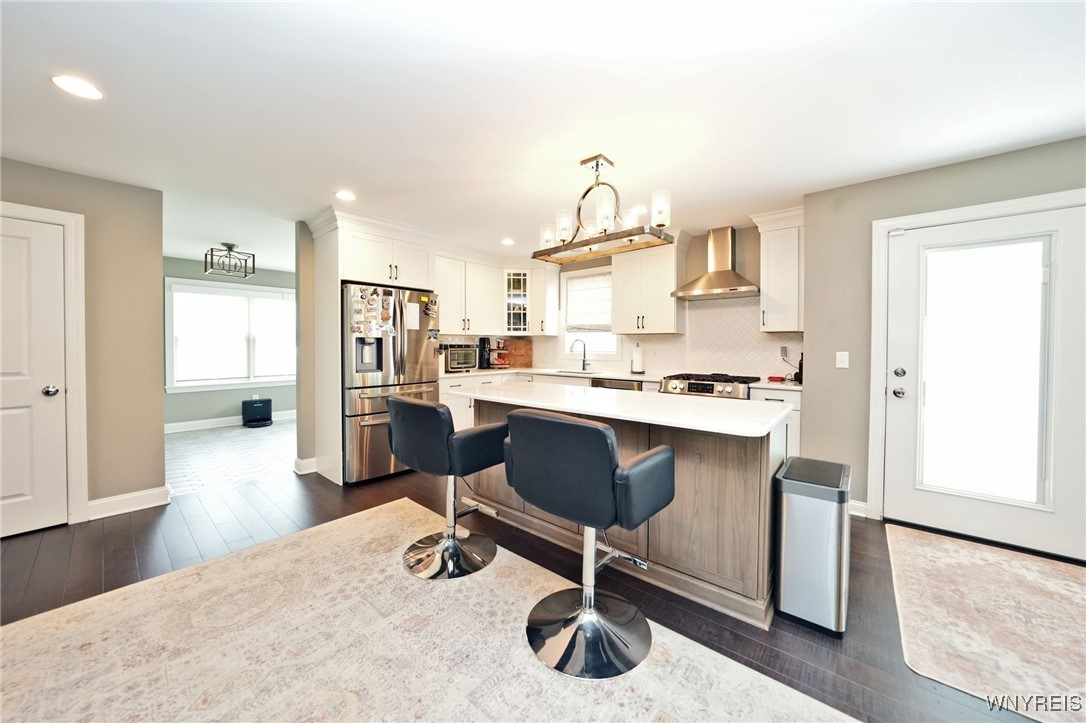 6409 Ward Road Wheatfield, NY 14132 - Photo 2 of 41