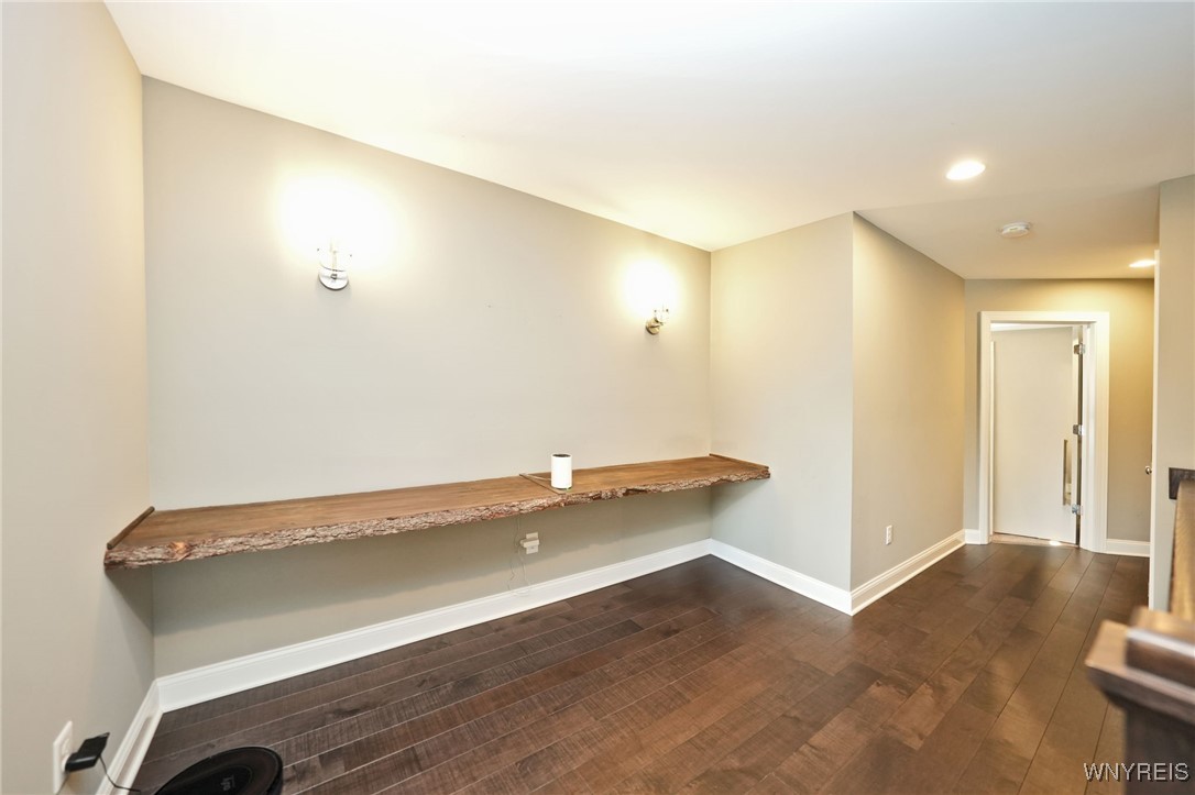 6409 Ward Road Wheatfield, NY 14132 - Photo 27 of 41