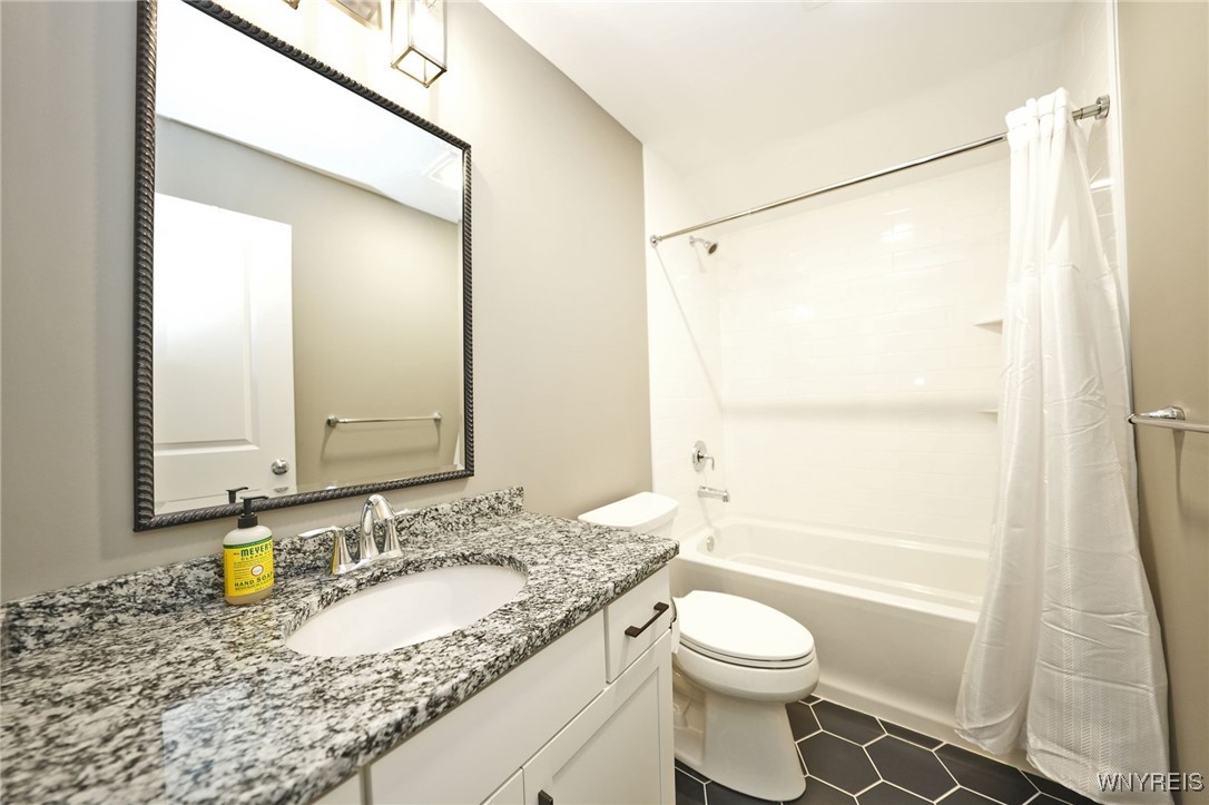 6409 Ward Road Wheatfield, NY 14132 - Photo 30 of 41