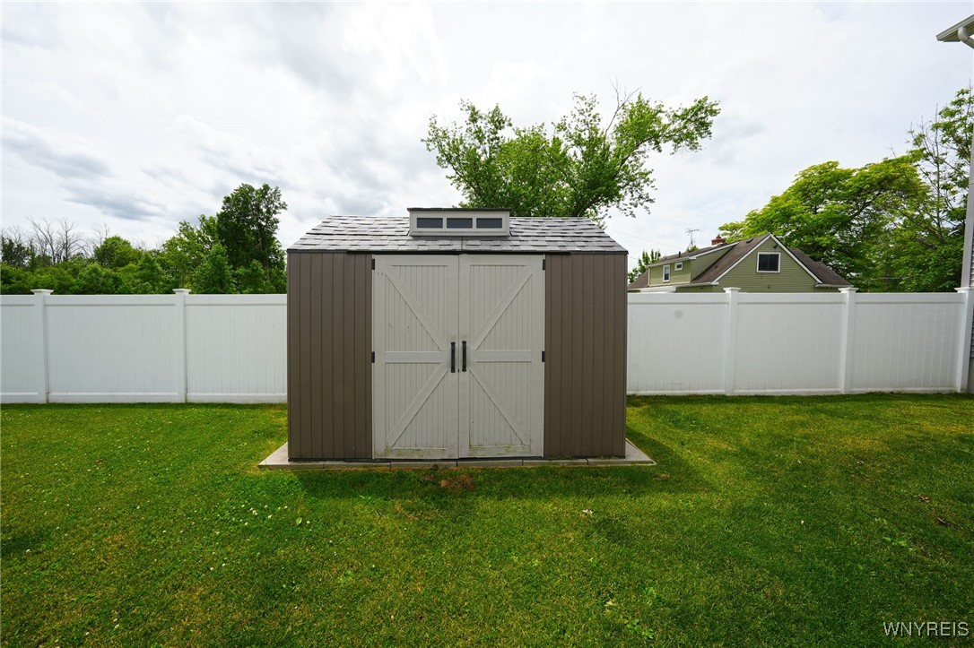 6409 Ward Road Wheatfield, NY 14132 - Photo 34 of 41