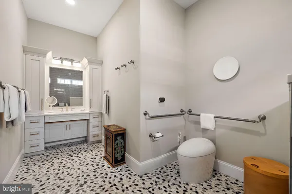 $1,525,000 | 1228 Coulee Way, Unit 13, Wilmington, DE 19803