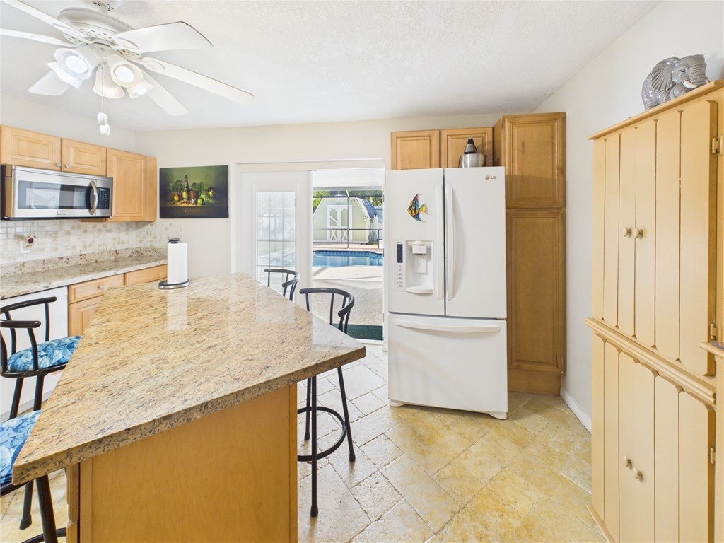 9730 Fleming Grant Road Sebastian, FL 32976 - Photo 13 of 35