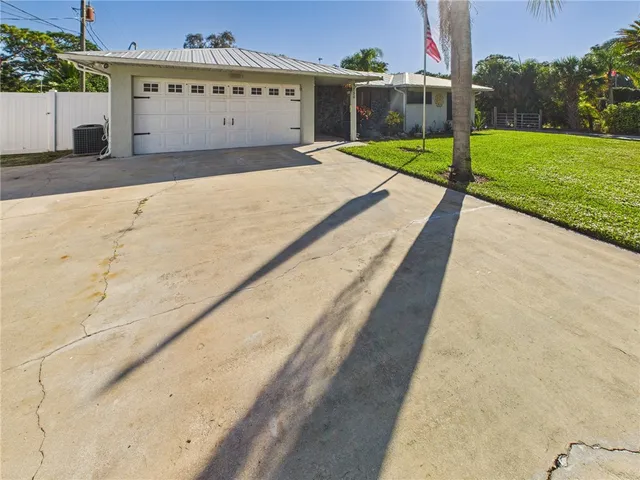 $459,000 | 9730 Fleming Grant Road, Sebastian, FL 32976