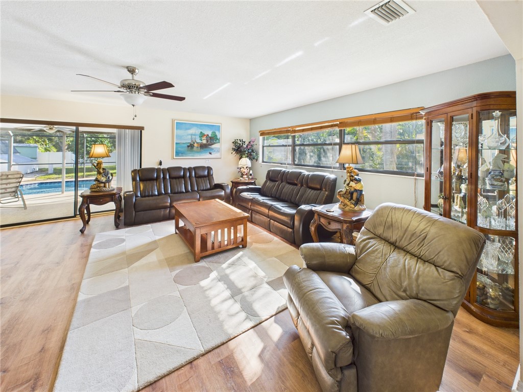 9730 Fleming Grant Road Sebastian, FL 32976 - Photo 8 of 35