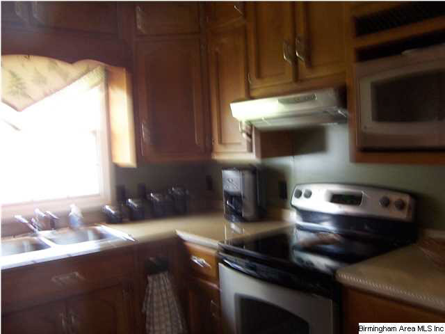 1307 Lake Joyce Road Moody, AL 35004 - Photo 4 of 9