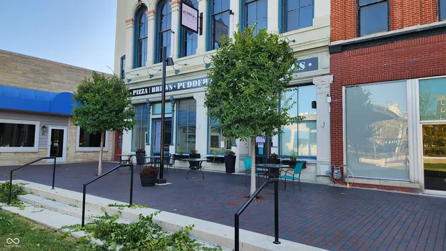 $725 | 133 West Hendricks Street, Shelbyville, IN 46176