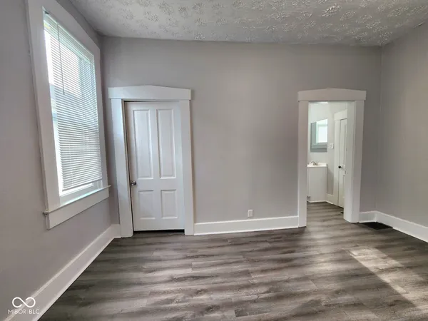 $725 | 133 West Hendricks Street, Shelbyville, IN 46176