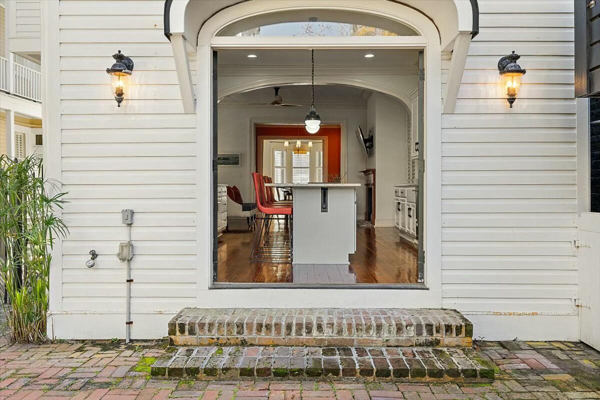 40 South Battery Charleston, SC 29401 - Photo 9 of 45 tempImageVXp9NY