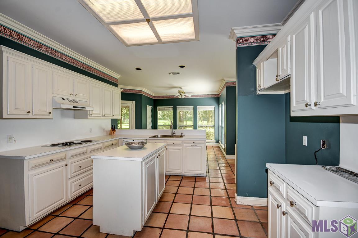 215 Countryside Drive Baton Rouge, LA 70810 - Photo 2 of 15