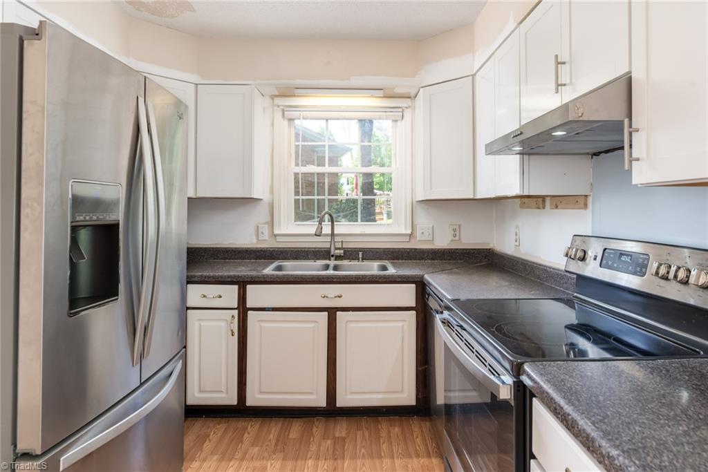 5103 Coltsfoot Road Greensboro, NC 27455 - Photo 8 of 40 Gallery Image 8