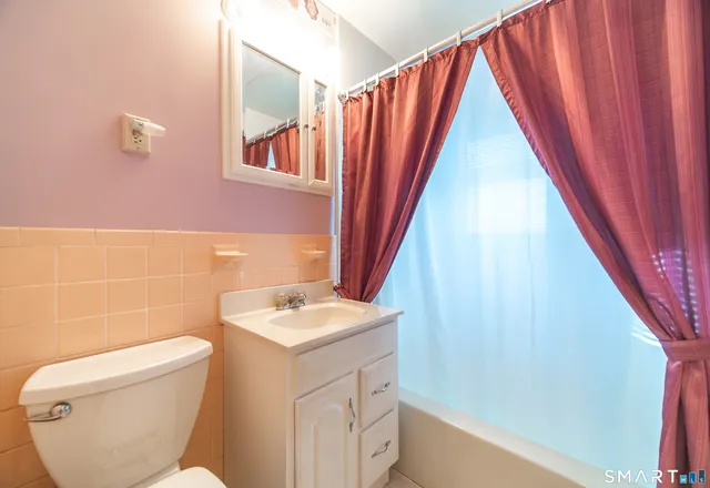 $290,000 | 69 Bellevue Street, Meriden, CT 06451