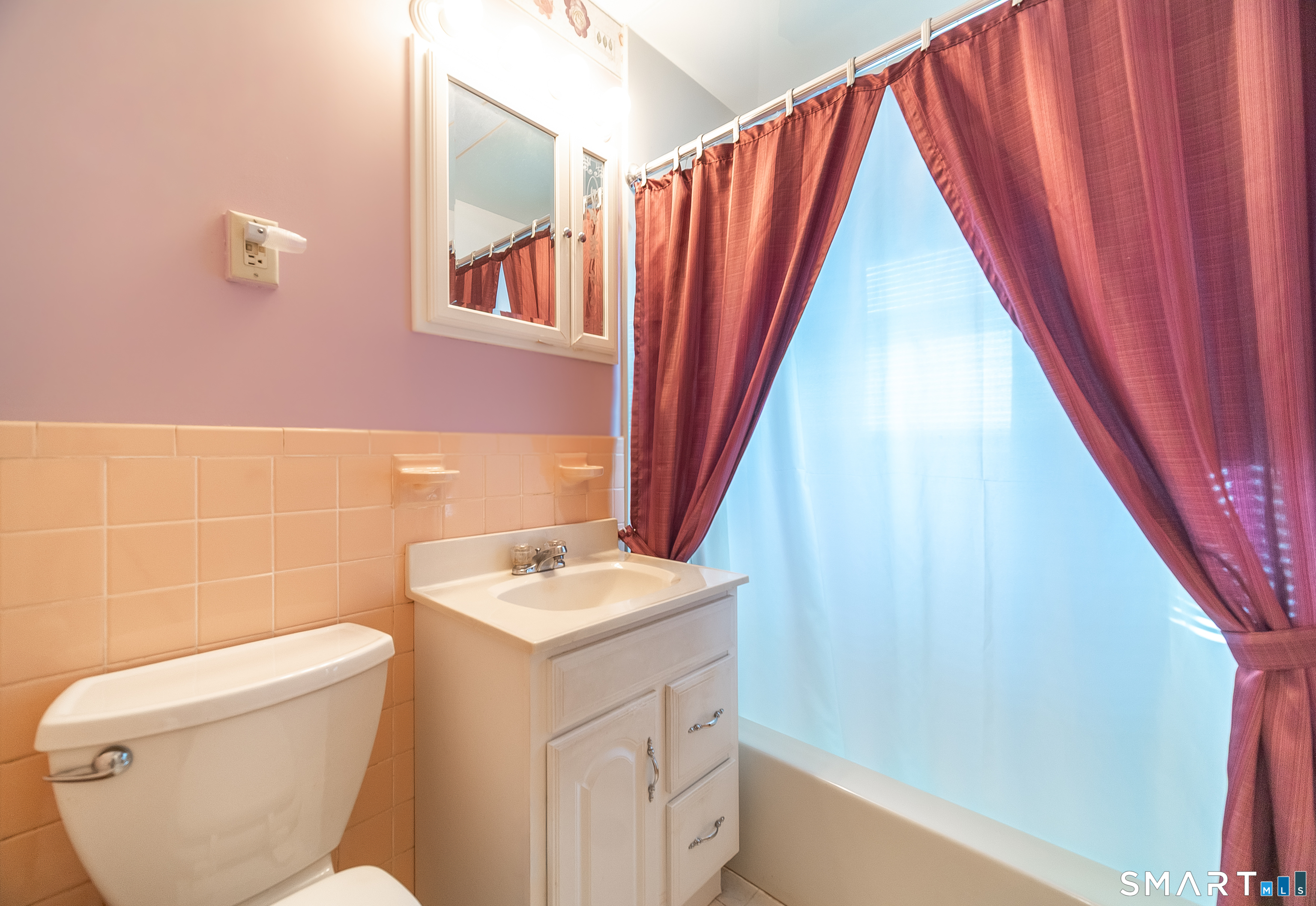 69 Bellevue Street Meriden, CT 06451 - Photo 22 of 33