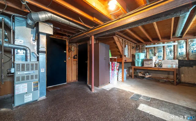 $290,000 | 69 Bellevue Street, Meriden, CT 06451