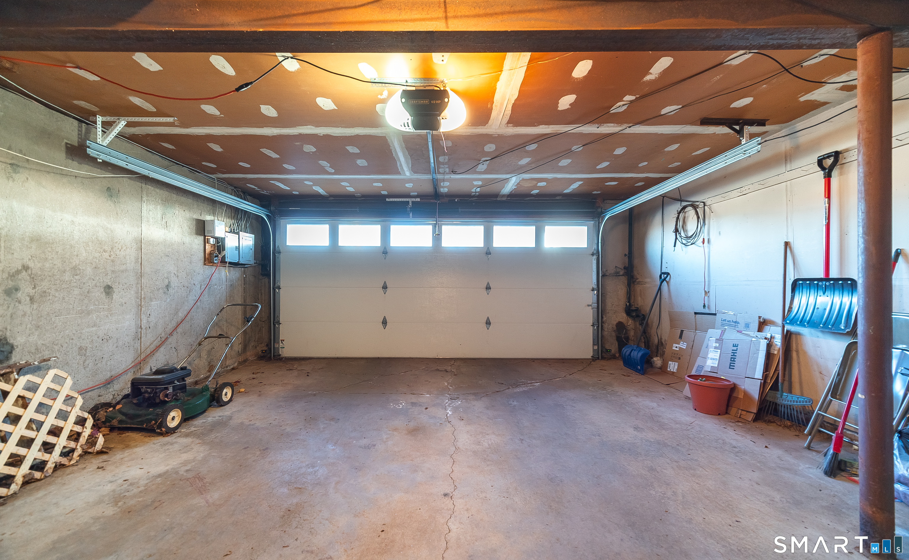 69 Bellevue Street Meriden, CT 06451 - Photo 25 of 33