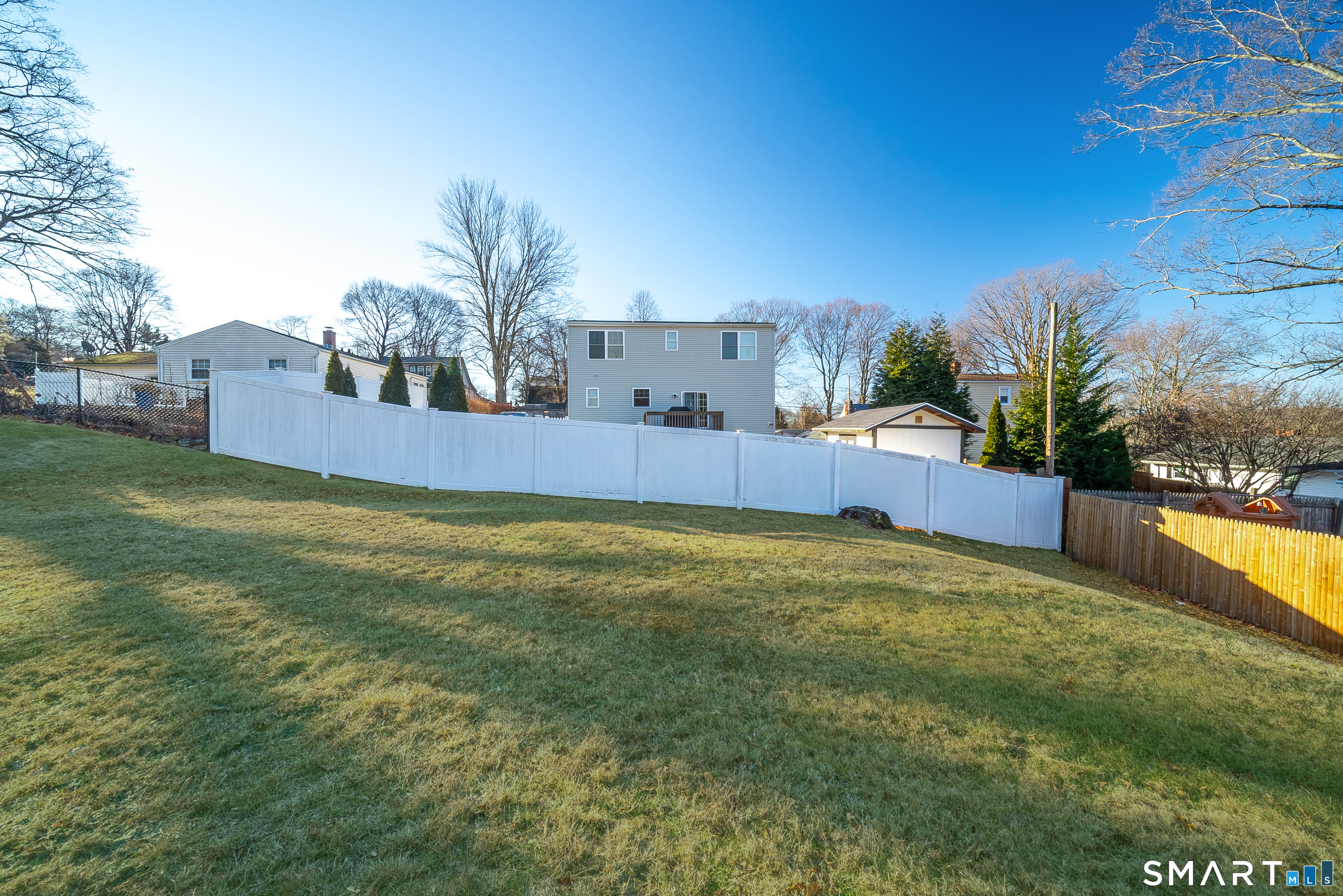 69 Bellevue Street Meriden, CT 06451 - Photo 31 of 33